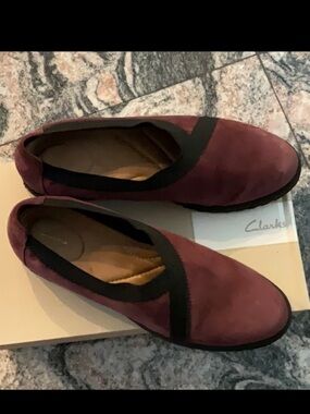 Clarks Loafers Suede Women’s Shoes Size 10 Loafer Burgundy Bellevue Cedar